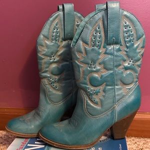 Teal HEEL cowboy boots 👢